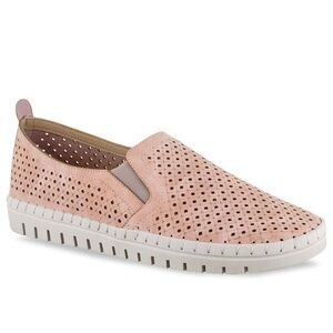 Easy Street Fresh Comfort Slip on Sneakers in Blush - new